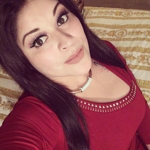 Meet your Posher, Adriana